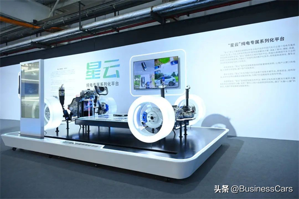 上汽牵手华为，为中国汽车市场打造美好灵魂与梦想
