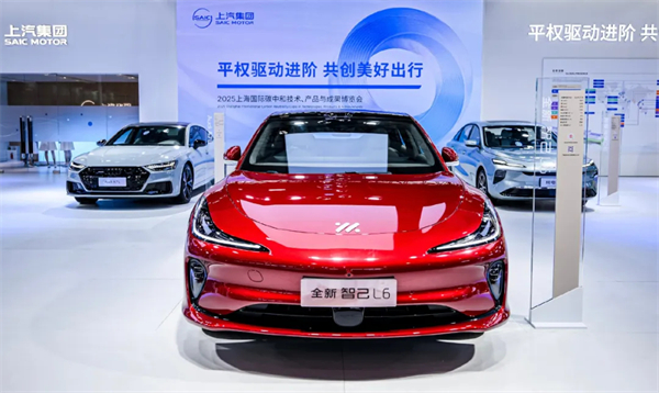 诸神乱战下，上汽以厚度重塑"老大"担当
