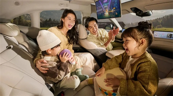 升舱不加价！“满配SUV”全新智己LS6剧院版上市，权益价21.99万~28.29万元