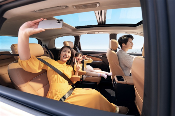 全球唯一10万级混动MPV——上汽大通 G50 混动上市，售价13.98万起